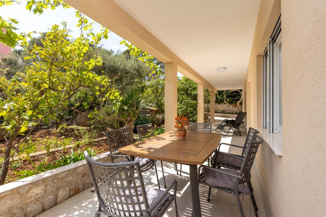 Boutique Apartment Mali Losinj Exterior photo